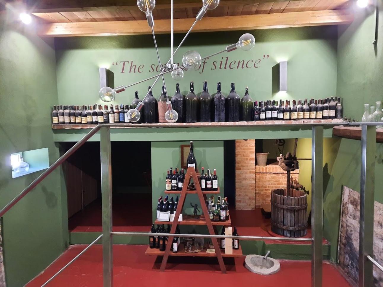 Ca Trifolera Barbaresco - Romantico Cascinale Con Antica Cantina Nel Cuore Delle Langhe - Degustazione Vini Nella Nostra Cantina Exterior foto